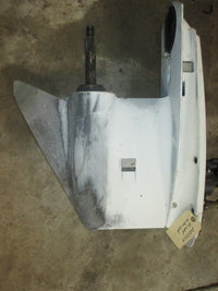 Load image into Gallery viewer, Johnson 115hp 2 stroke outboard 25 inch lower unit
