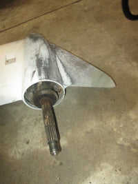 Load image into Gallery viewer, Johnson 115hp 2 stroke outboard 25 inch lower unit
