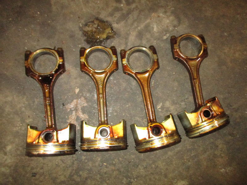 Honda BF150 outboard piston and rod set of 4 (13101-ZY6-000/13102-ZY6-000)