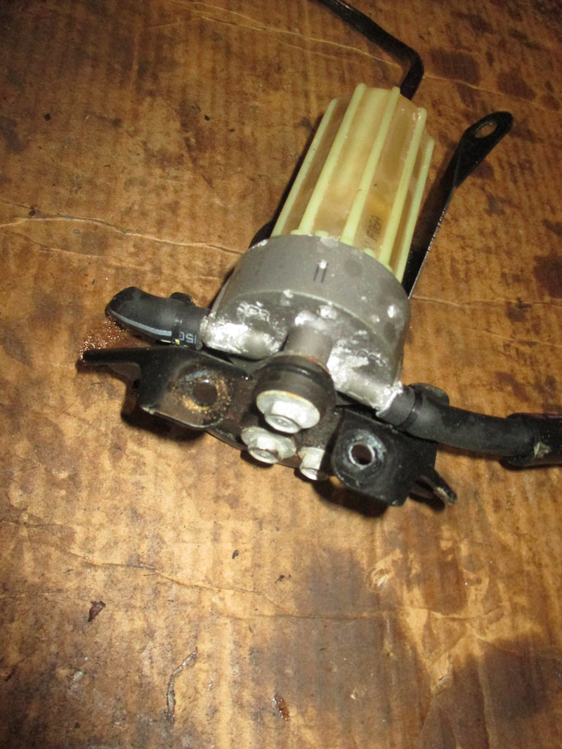 Yamaha 4.2L 300hp outboard fuel filter and sensor (6CE-8591A-10)