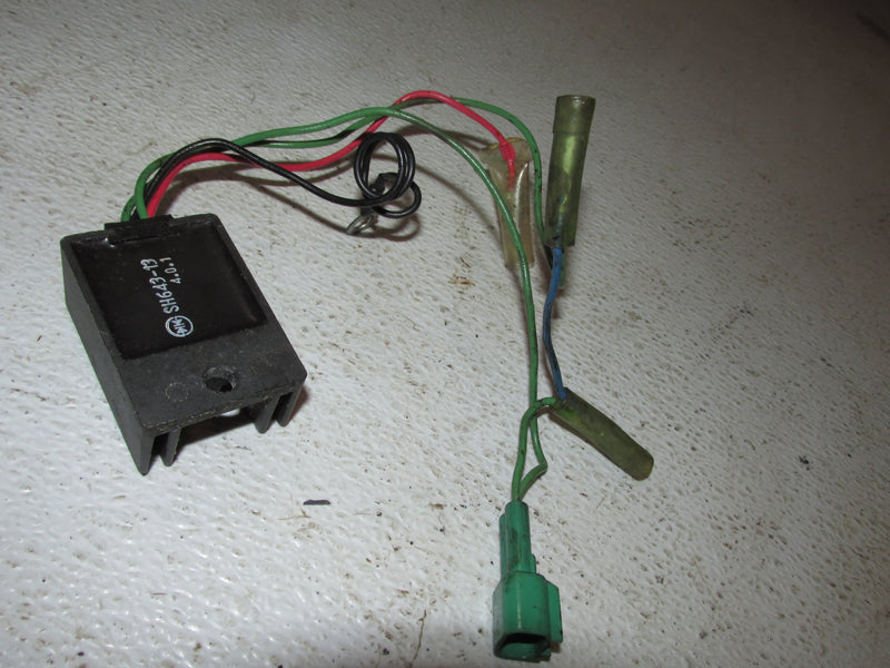 Yamaha 40hp 2 stroke Outboard Rectifier Regulator (6H2-81960-10)