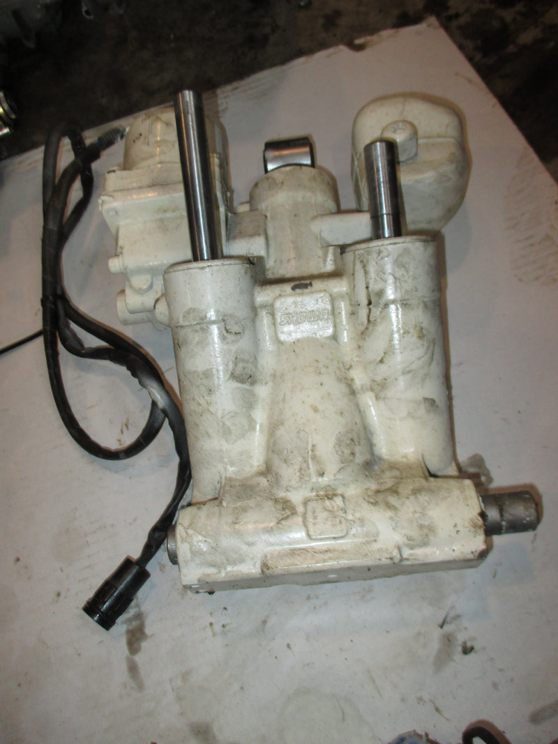 Honda BF90A 90hp outboard Showa tilt trim unit