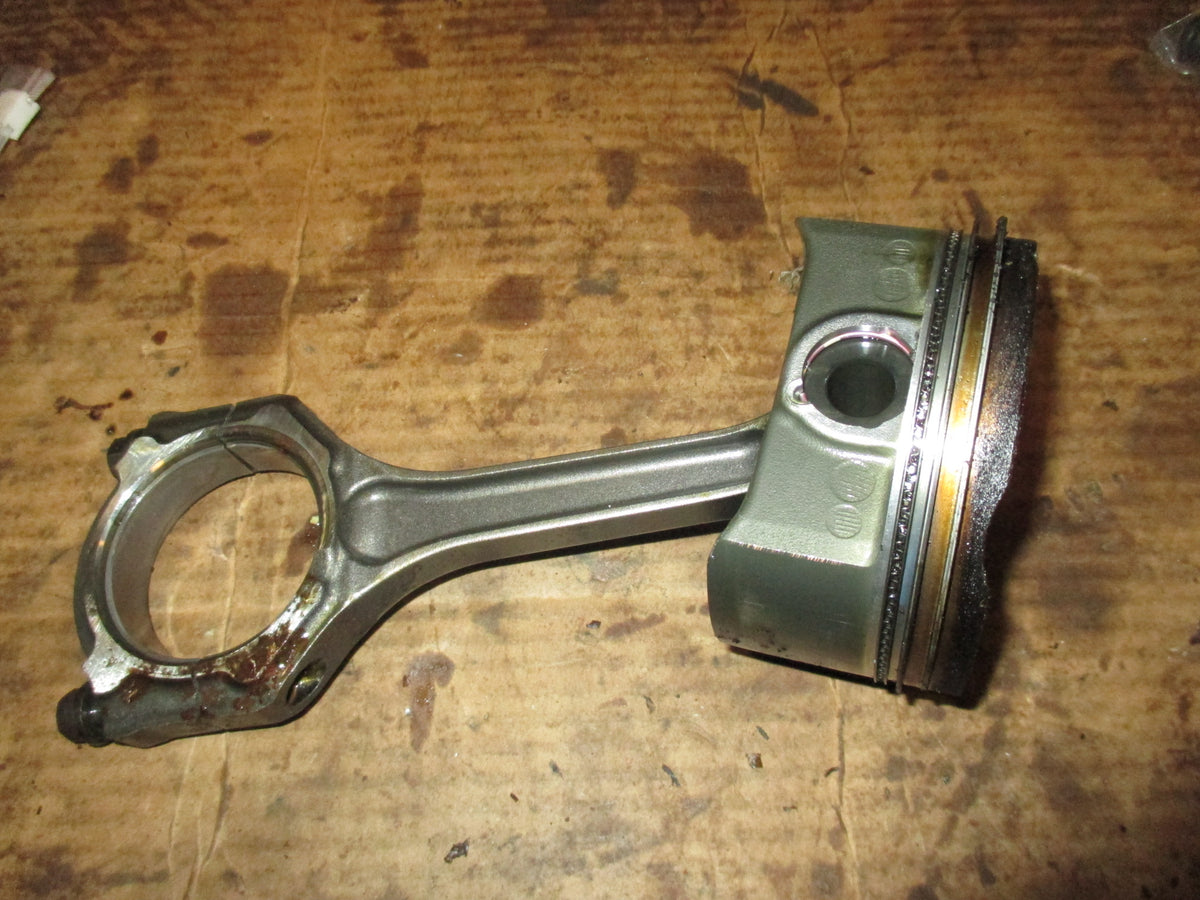 Yamaha 4.2L 300hp outboard piston and rod (1)