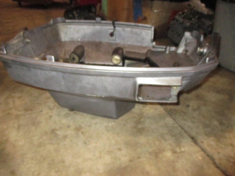 Johnson 90hp 60 degree 2 stroke outboard side cover set (433338-433339)