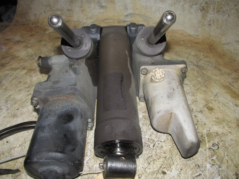 Mercury XR6 150hp 2 Stroke Outboard Tilt Trim Unit
