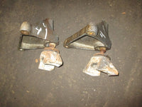 Load image into Gallery viewer, OMC I/O small block chevy 4.3L/5.0L/5.7L engine mount set 913463
