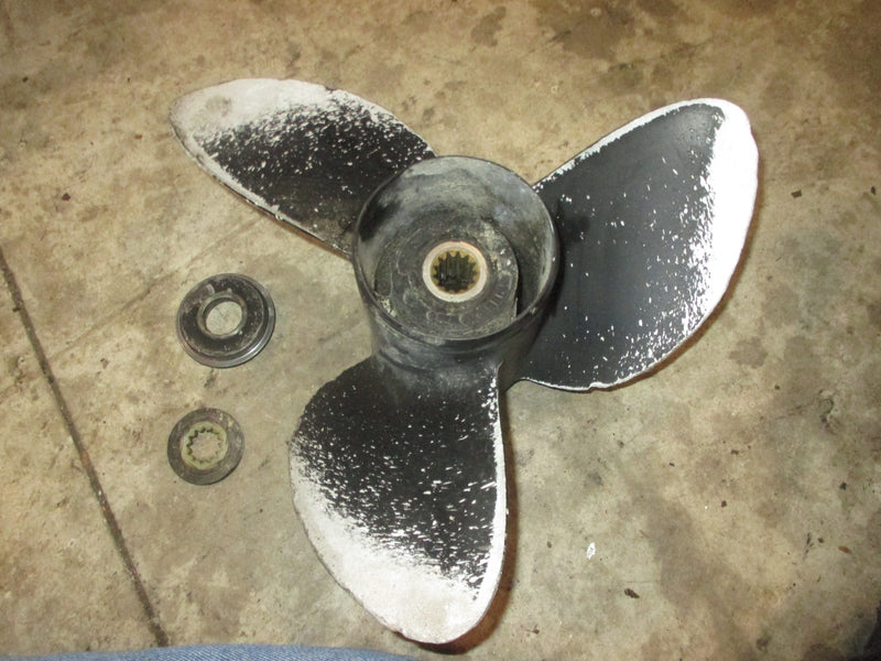 Johnson 90hp 60 degree 2 stroke outboard aluminum propellor