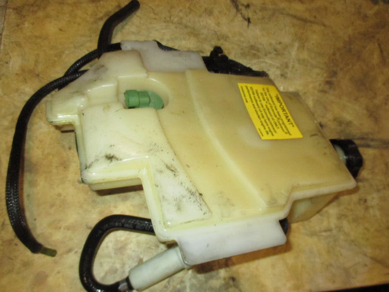 Evinrude ETEC 25hp outboard oil tank and pump (5008994)