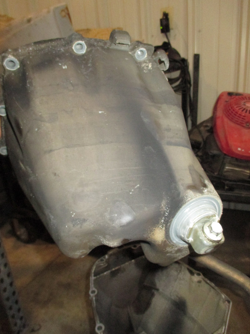 Honda BF130A 130hp outboard 25 inch upper casing and oil pan