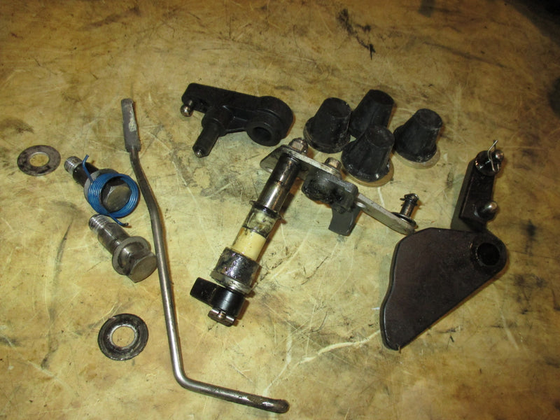 Evinrude ETEC 25hp outboard Miscellaneous hardware and bracket set
