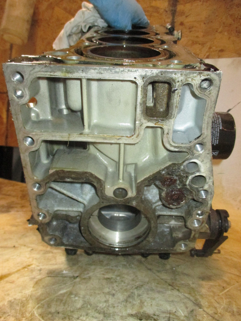 Suzuki DF70 70hp 4 Stroke Outboard Crankcase Block (11300-99E05)