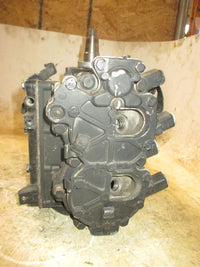 Load image into Gallery viewer, Johnson 28hp 2 stroke outboard crankcase powerhead
