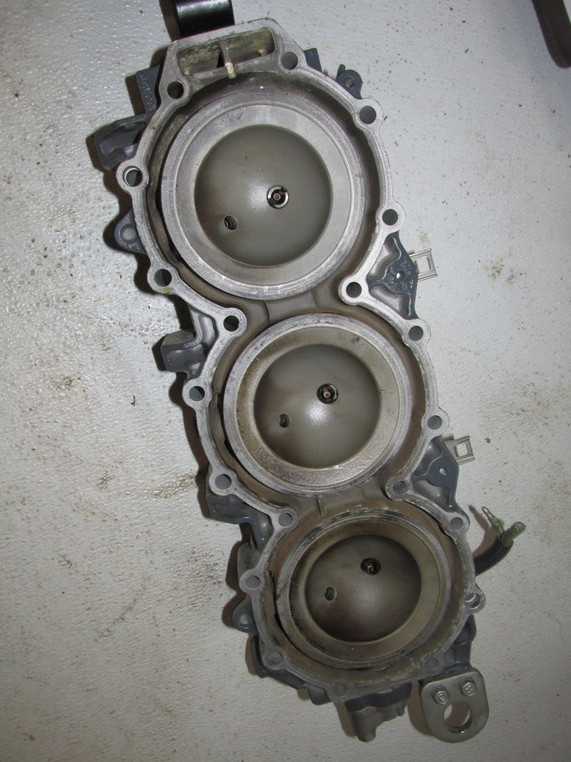 Yamaha Vmax HPDI 225hp outboard Starboard cylinder Head (60V-11111-00-15)