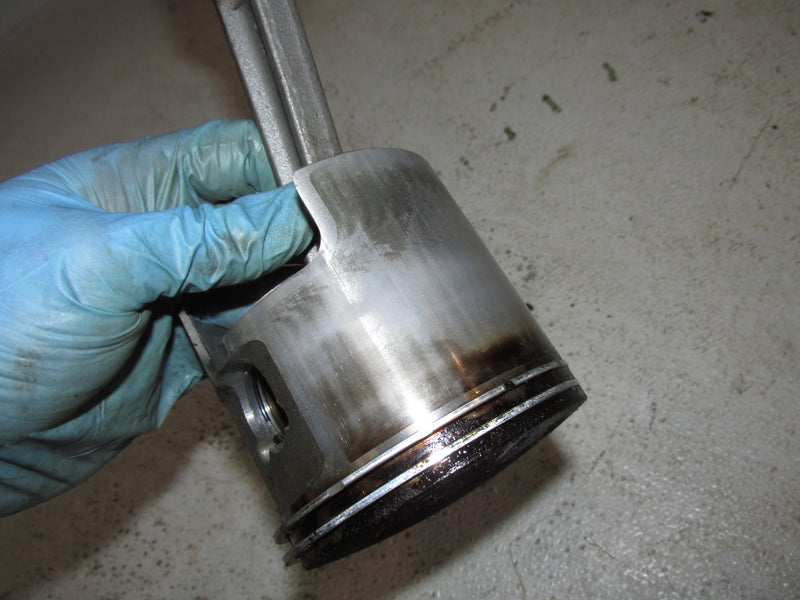 Yamaha Vmax HPDI 225hp outboard Starboard Piston And Rod