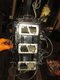 Load image into Gallery viewer, Mercury 150hp 2.5L 2 stroke outboard Crankcase Powerhead (82343A97)
