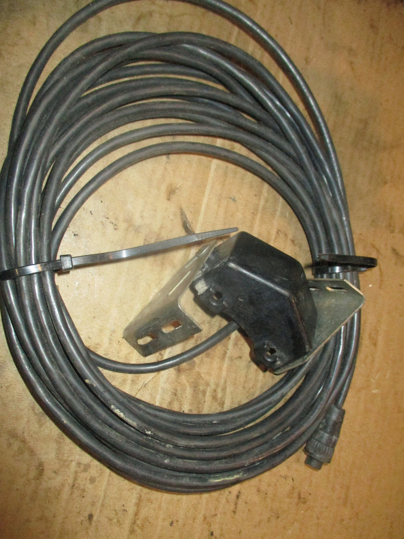 Yamaha 115hp outboard starboard transducer (019070)