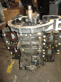 Load image into Gallery viewer, Johnson 90hp 60 degree 2 stroke outboard crankcase powerhead
