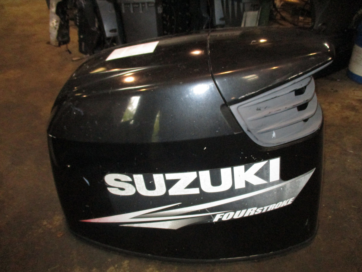 Suzuki DF150 outboard top cowling