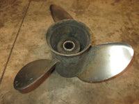 Load image into Gallery viewer, Johnson 90hp 60 degree 2 stroke outboard stainless steel propellor (389512)
