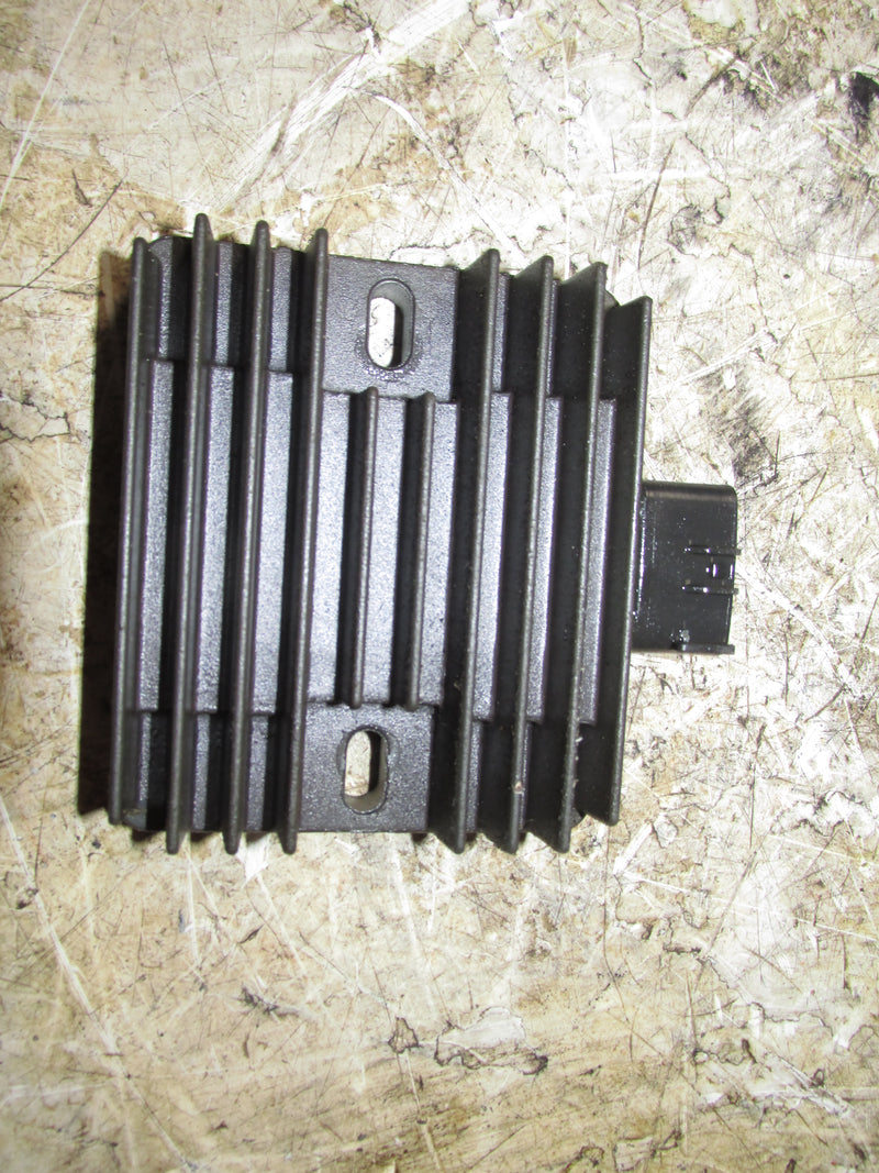 Yamaha 115hp 4 Stroke Outboard Rectifier Regulator (68V-81960-00-00)