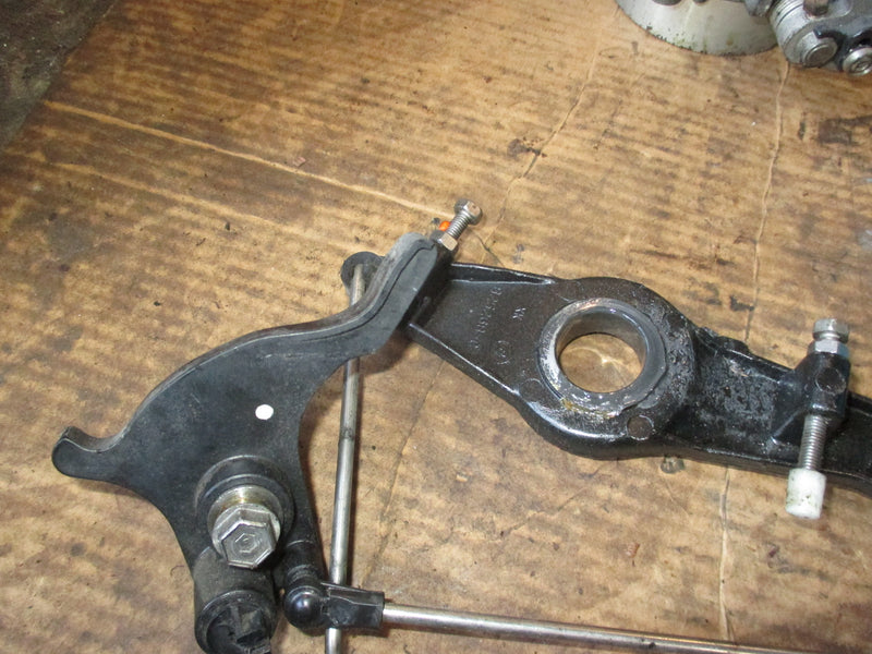 Mercury 3.0L 200hp optimax outboard throttle bracket (825268-C)