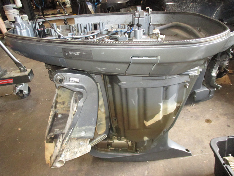 Yamaha 200hp 4 stroke outboard 25" midsection SOLD AS IS