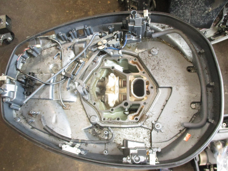 Yamaha 200hp 4 stroke outboard 25" midsection SOLD AS IS
