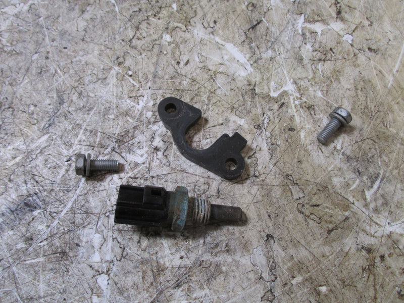 Yamaha 115hp 4 Stroke Outboard Temp Sensor (67F-85790-00-00)