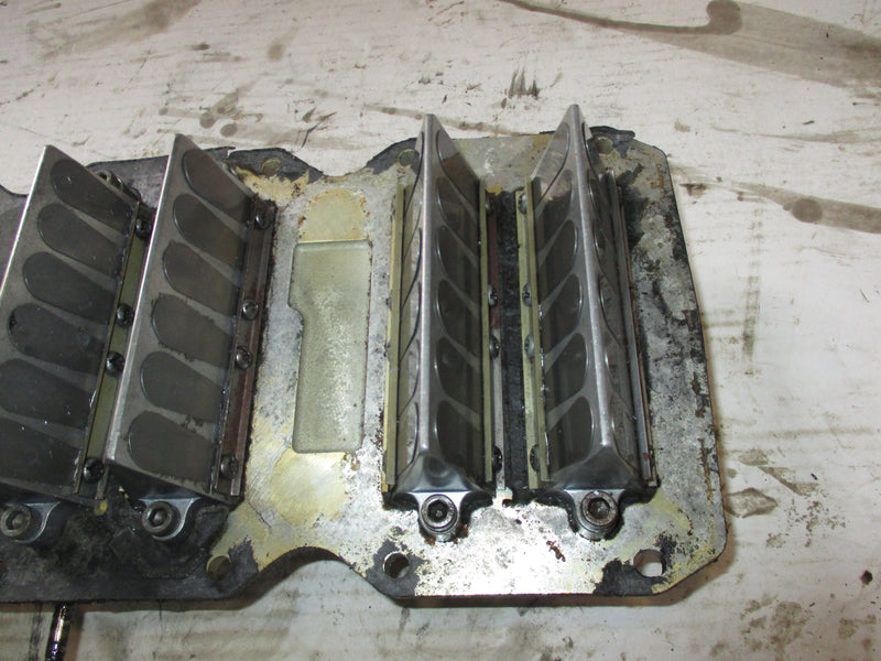 Mercury 3.0LT 225hp 2 stroke outboard intake manifold and reeds (816184-L2)