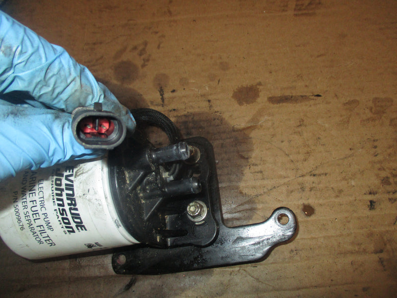 Evinrude ETEC 300hp outboard fuel water separator and sensor