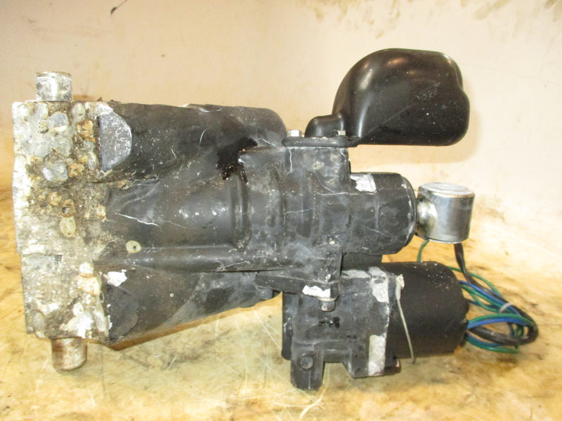 Evinrude 200hp ETEC H.O. tilt trim unit