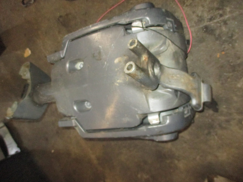 Yamaha 115hp 4 stroke outboard swivel bracket (64E-43311-2D-8D)