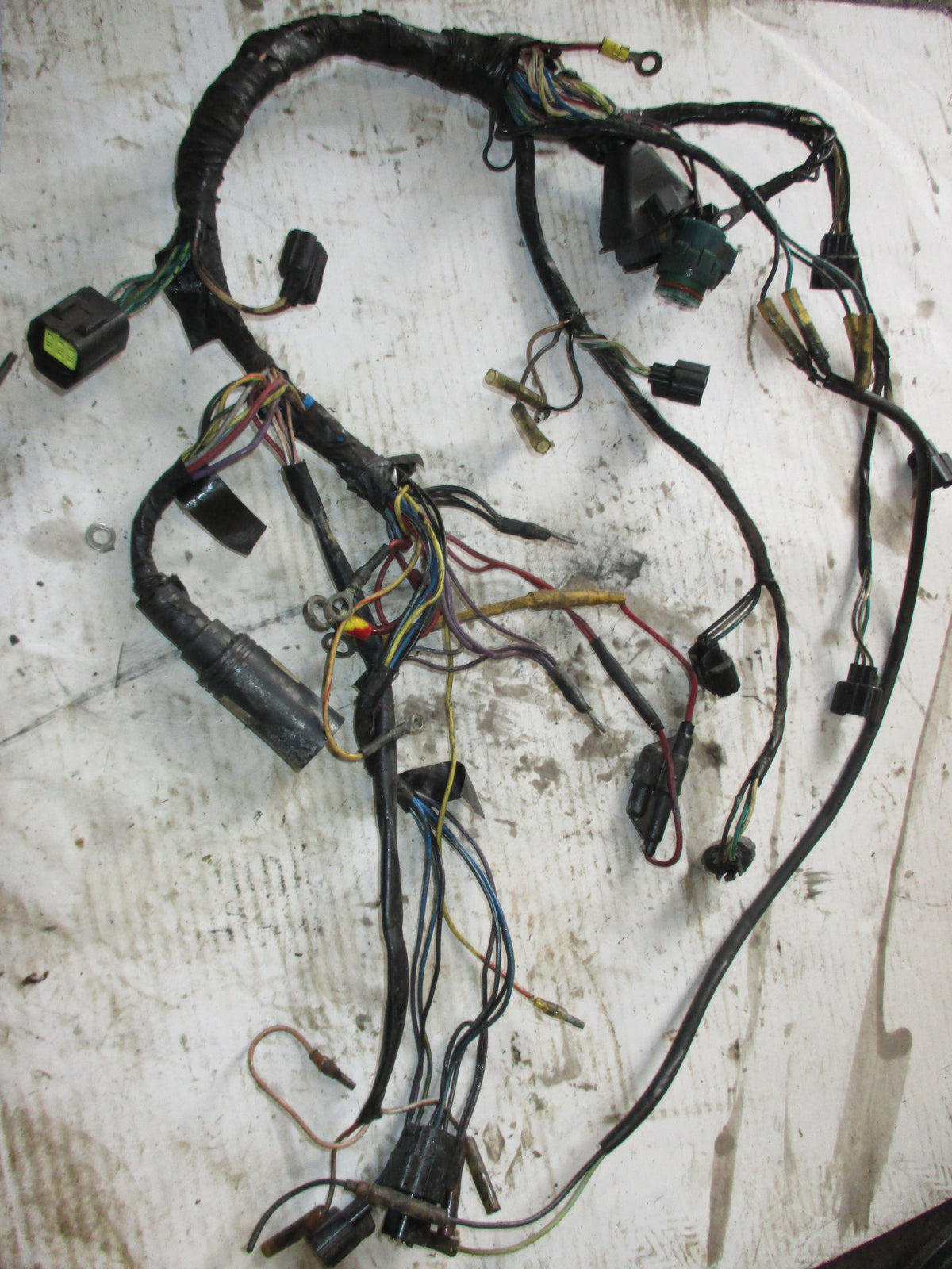 Mercury 3.0LT 225hp 2 stroke outboard engine wiring harness (84-855433A4)