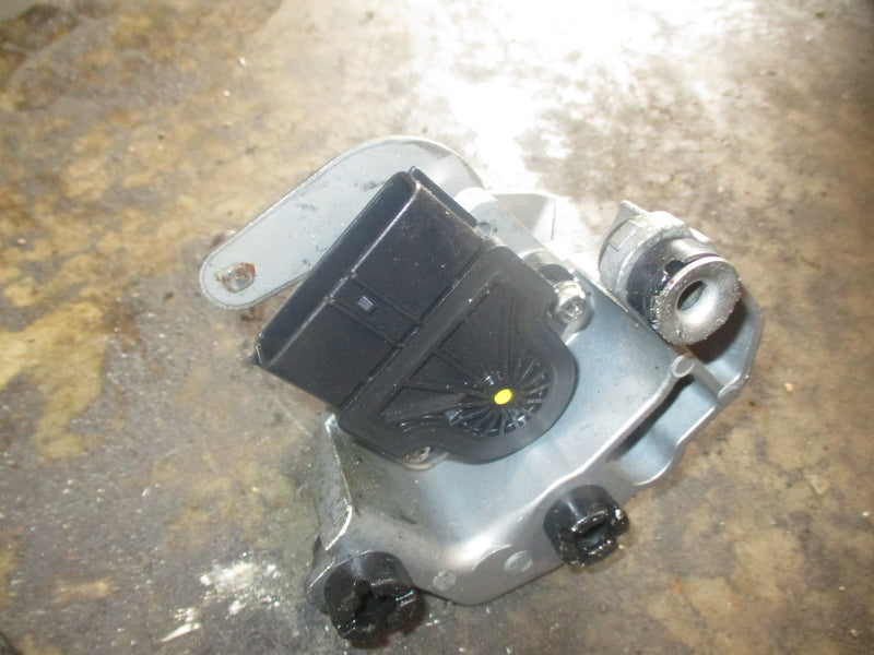 Yamaha 250hp 4.2L 4 stroke outboard pressure sensor (6P2-82380-00-00)