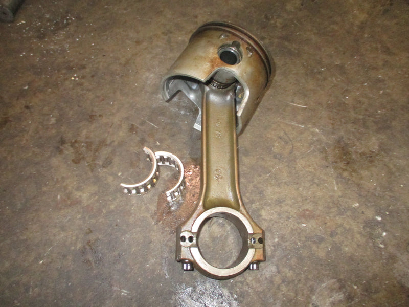 Johnson 200hp 2 stroke outboard starboard piston and rod .020 oversized