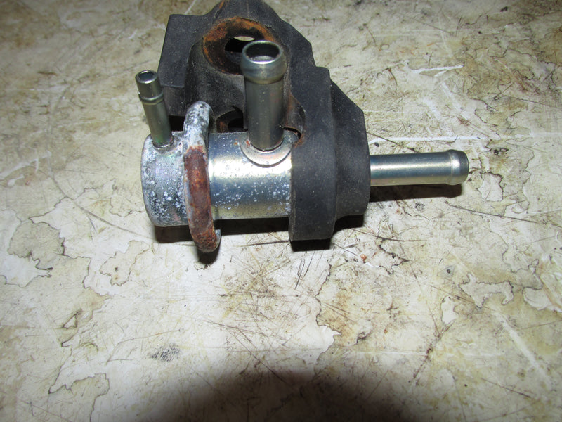 Suzuki DT140 140hp Outboard Pressure Regulator (15760-92E01)