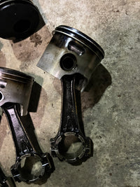 Load image into Gallery viewer, Evinrude 200hp ETEC H.O. piston and rod set (5007416) (5007447)
