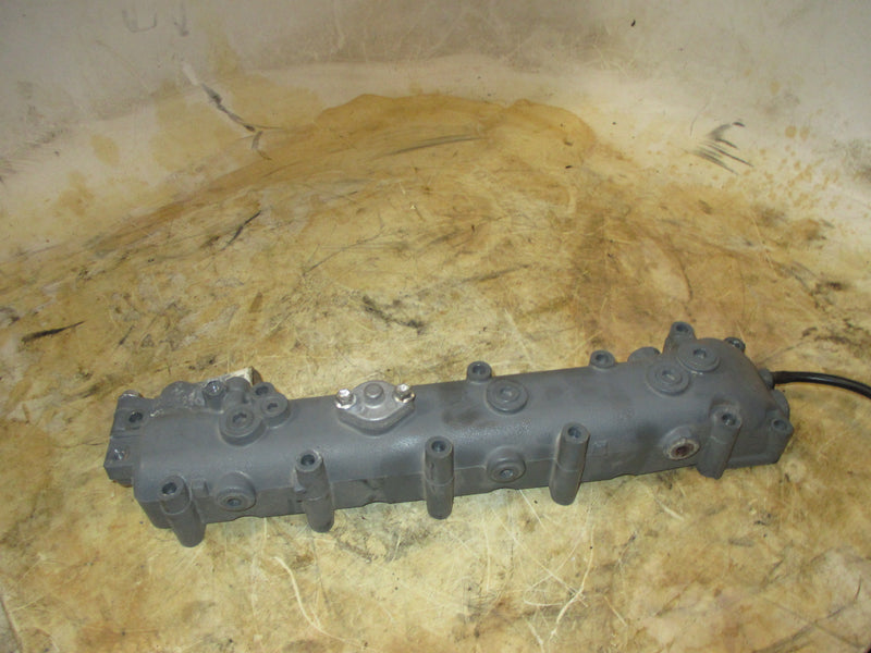 Suzuki DF70 70hp outboard exhaust manifold (14110-99E11)