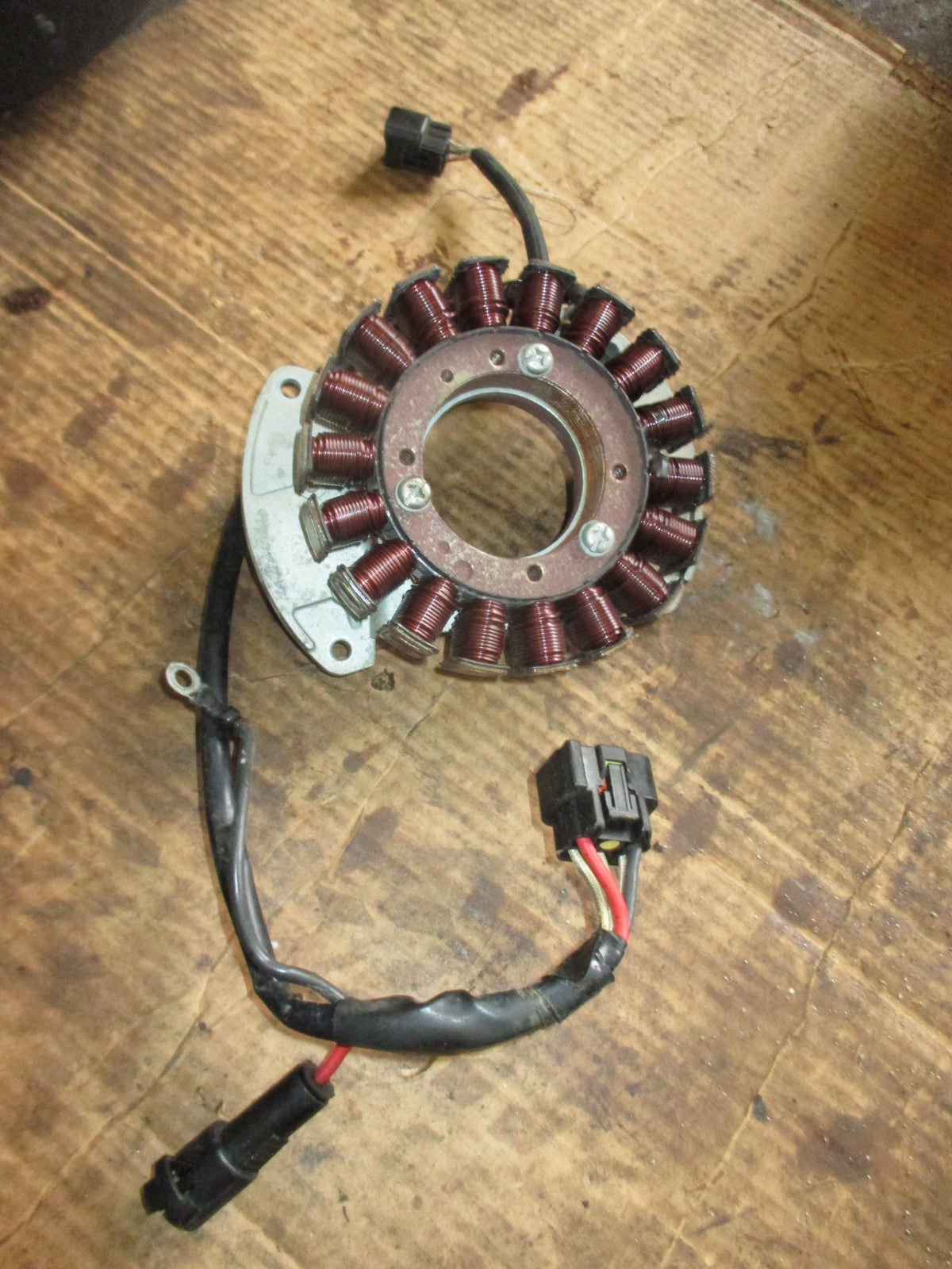 Yamaha 115hp 4 stroke outboard stator and pulsor coil (68V-81460-00)