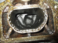 Load image into Gallery viewer, Yamaha 225hp 4 stroke outboard crankcase powerhead SOLD AS IS
