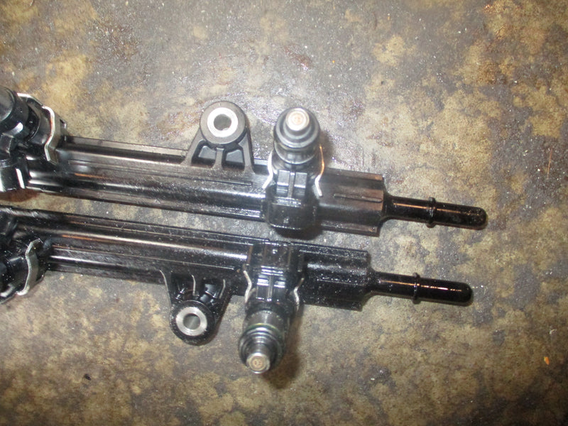 Yamaha 250hp 4.2L 4 stroke outboard fuel rail and injector set (6CB-13161-10-00)