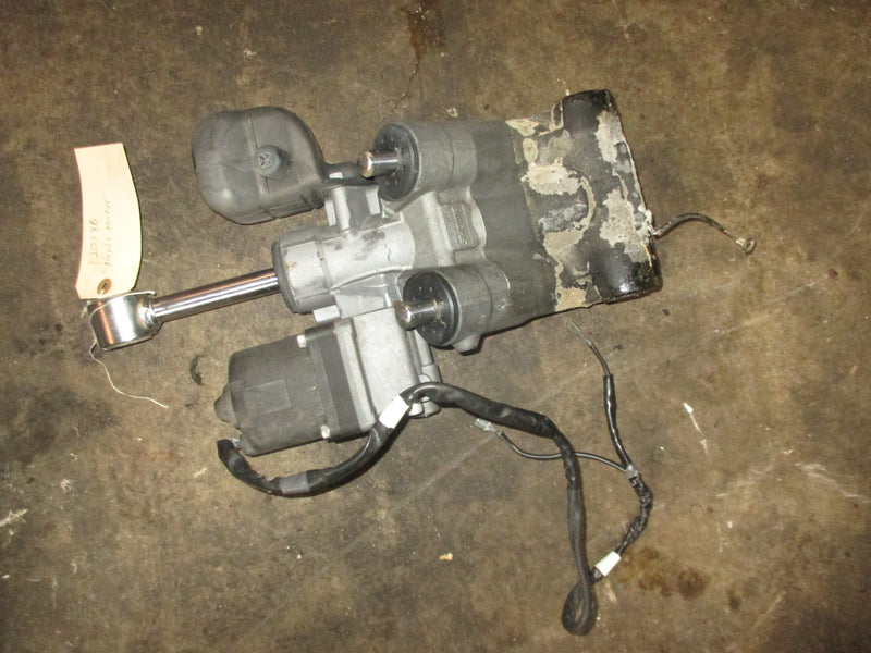 Yamaha 200hp 4 stroke 4 CYL outboard Tilt Trim Unit