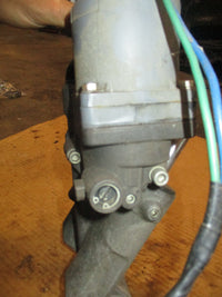 Load image into Gallery viewer, Honda BF90A 90hp 4 stroke outboard showa tilt trim unit PARTS ONLY
