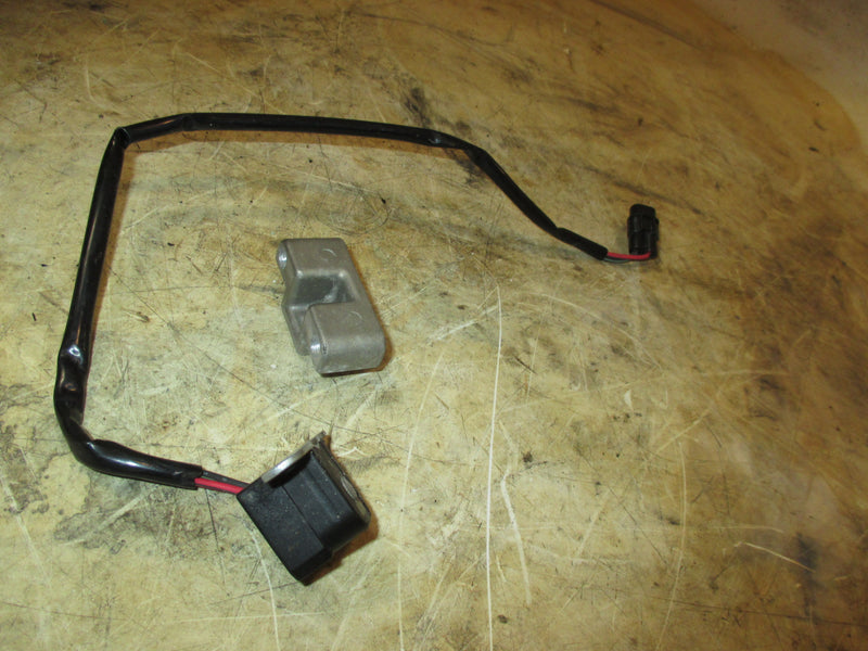Suzuki DF70 70hp outboard ignition timing coil (32160-87J10)