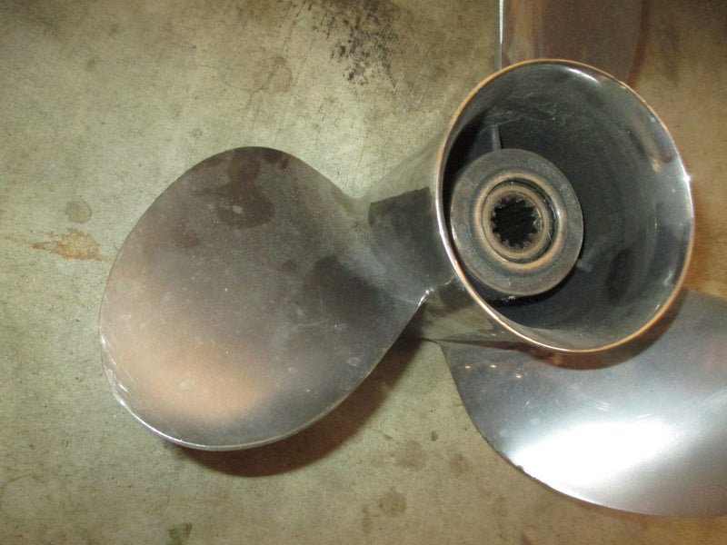 Yamaha 90-130hp Stainless Steel propellor (13" x 17 pitch)