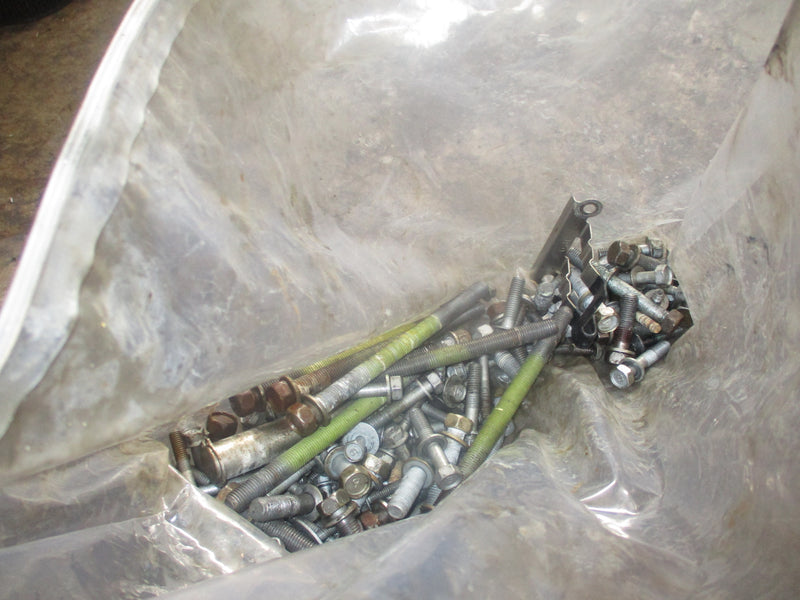 Yamaha 250hp 4.2L 4 stroke outboard bolt set