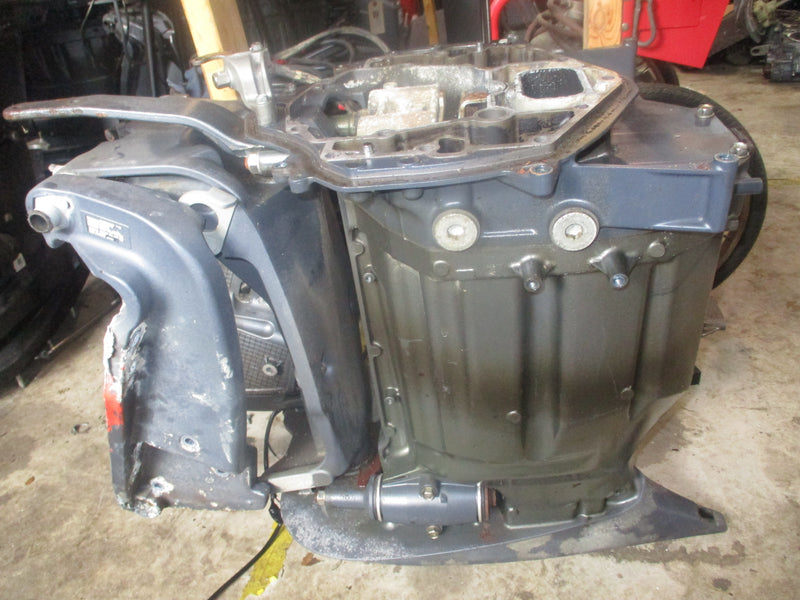 Yamaha 250hp 4.2L 4 stroke outboard 25" shaft mid section