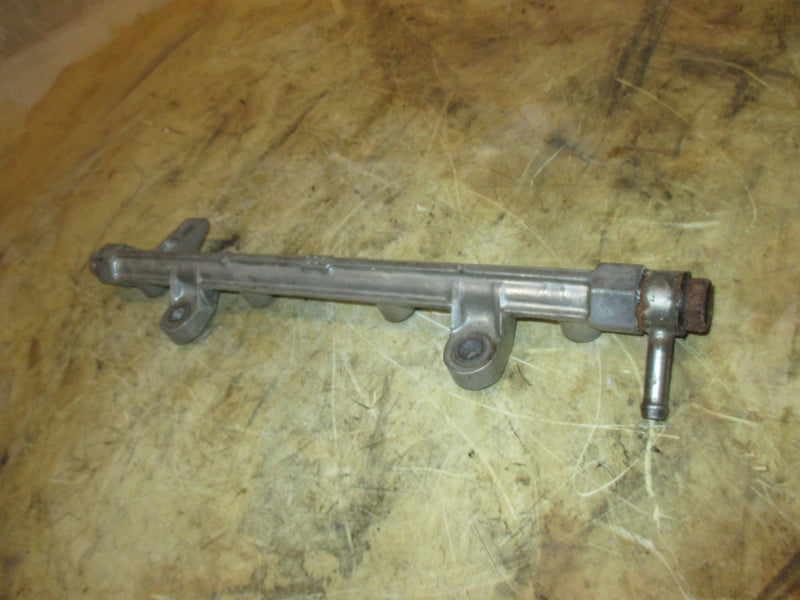 Suzuki DF70 70hp outboard fuel rail (15751-99E00)