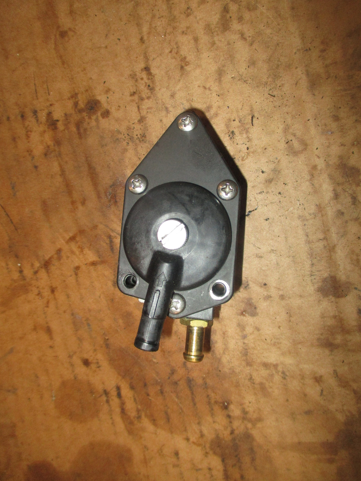 Evinrude 90hp 2 stroke V4 outboard fuel pump (398387)