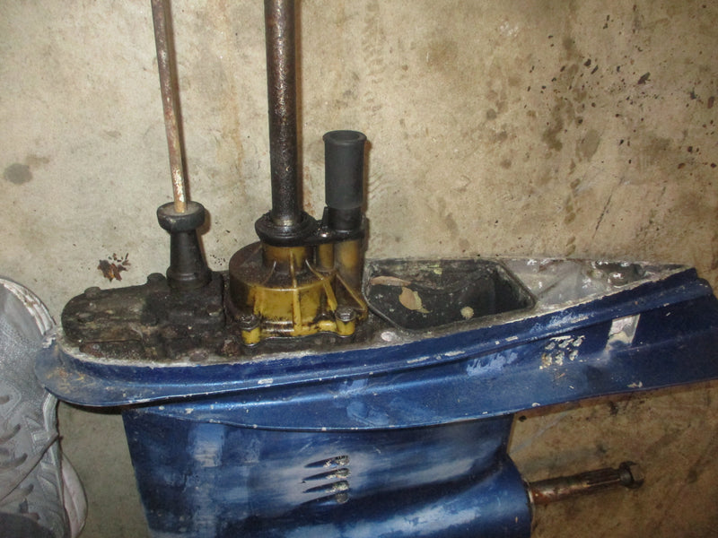 Evinrude 120hp 2 stroke outboard 25" shaft lower unit